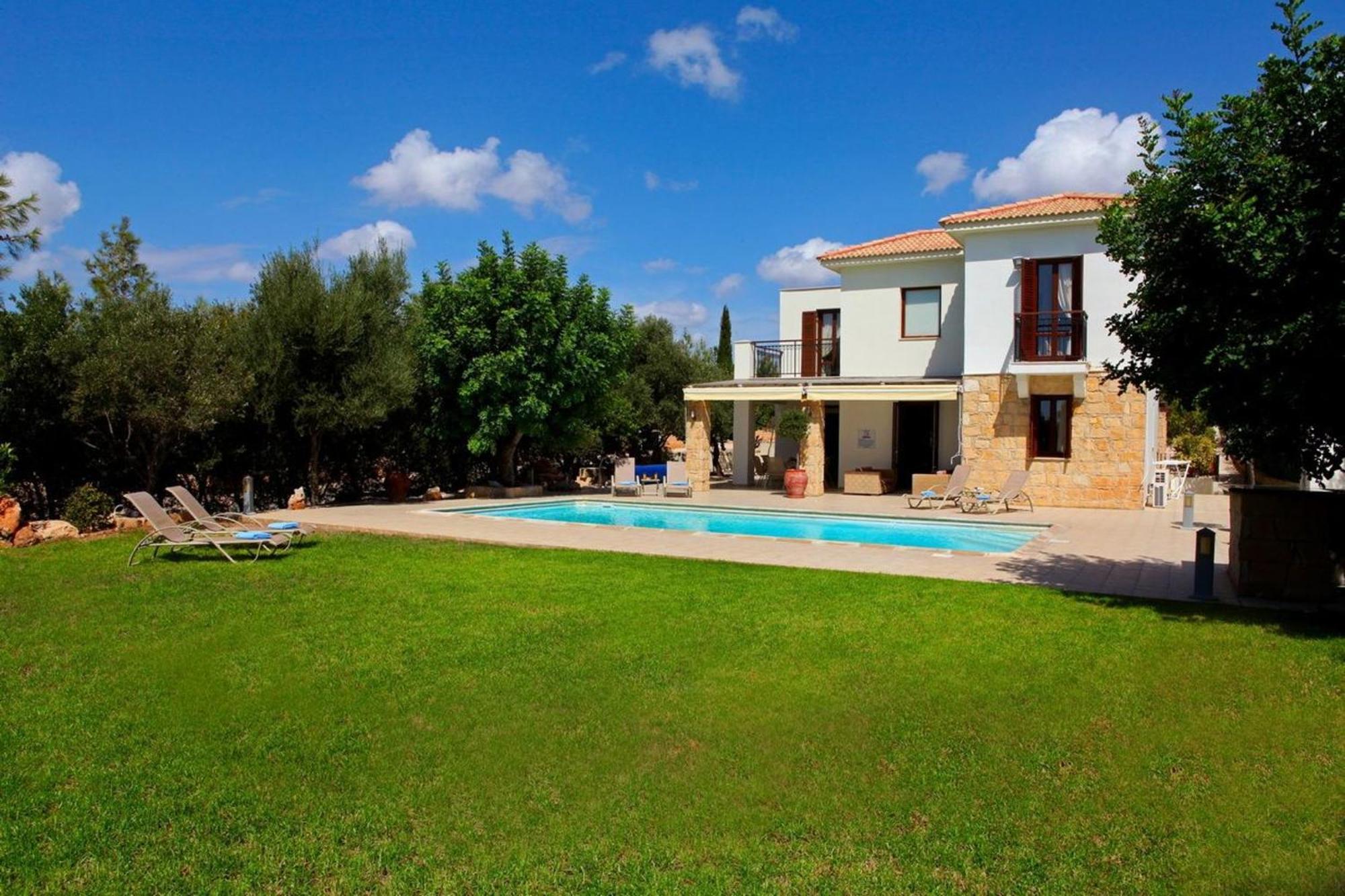 Aphrodite Hills Superior Superior 0085 Air Conditioning 3 Bedrooms Villa
