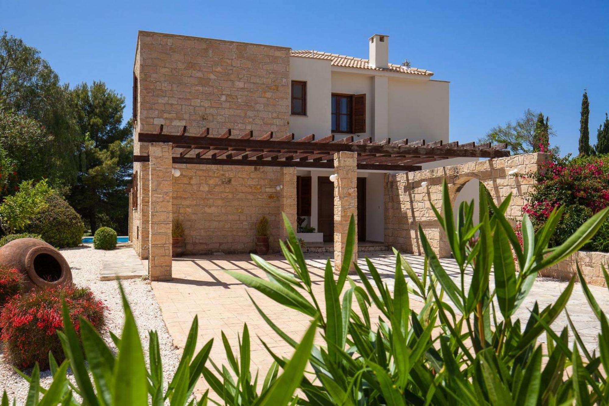 Aphrodite Hills Superior Superior 0065 Air Conditioning 2 Bedrooms Villa Paphos