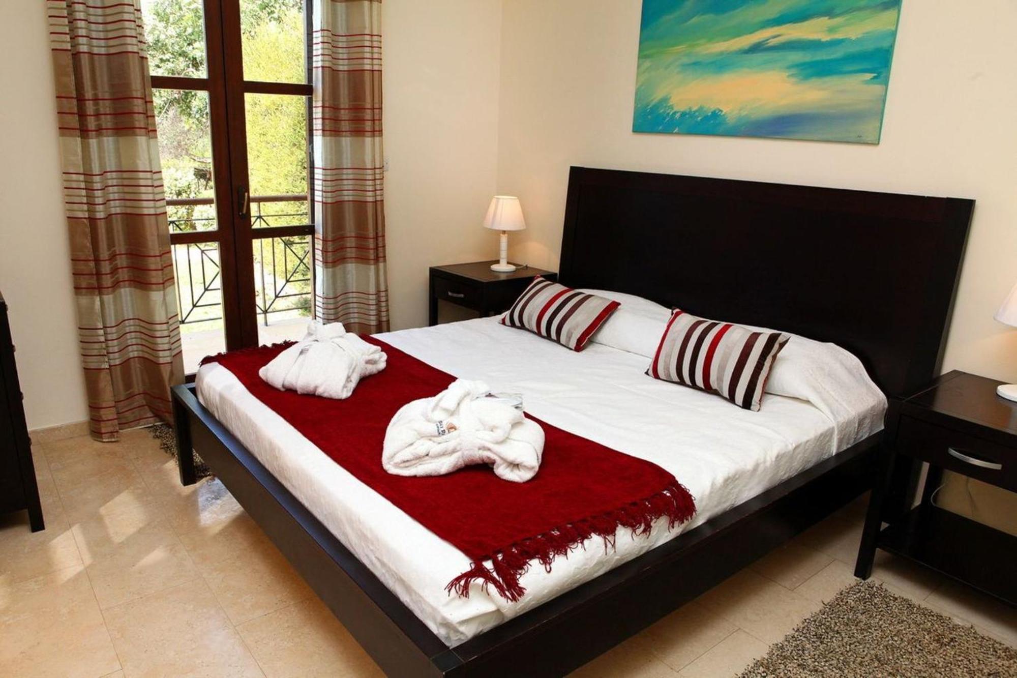 Aphrodite Hills Superior Superior 0066 Air Conditioning 3 Bedrooms Villa *