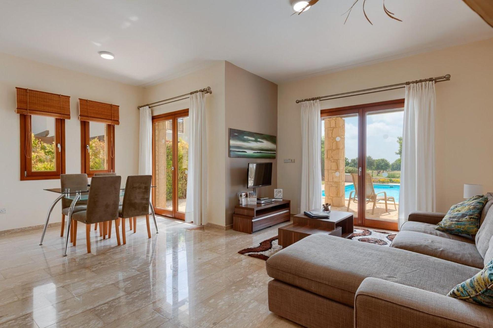 Aphrodite Hills Junior Junior J032 Air Conditioning Private Pool 2 Bedrooms P Villa