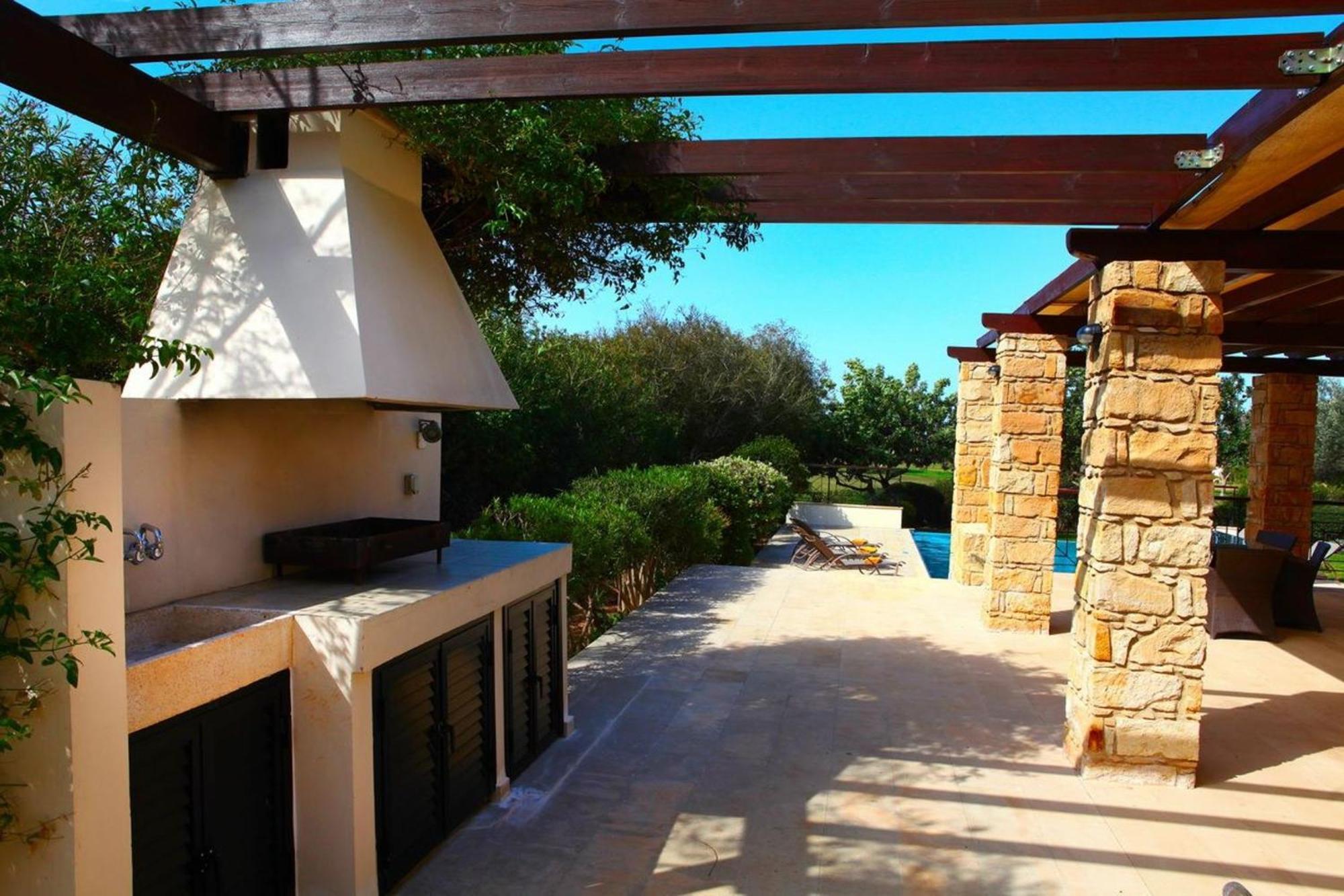 Aphrodite Hills Superior Superior 0066 Air Conditioning 3 Bedrooms Villa *