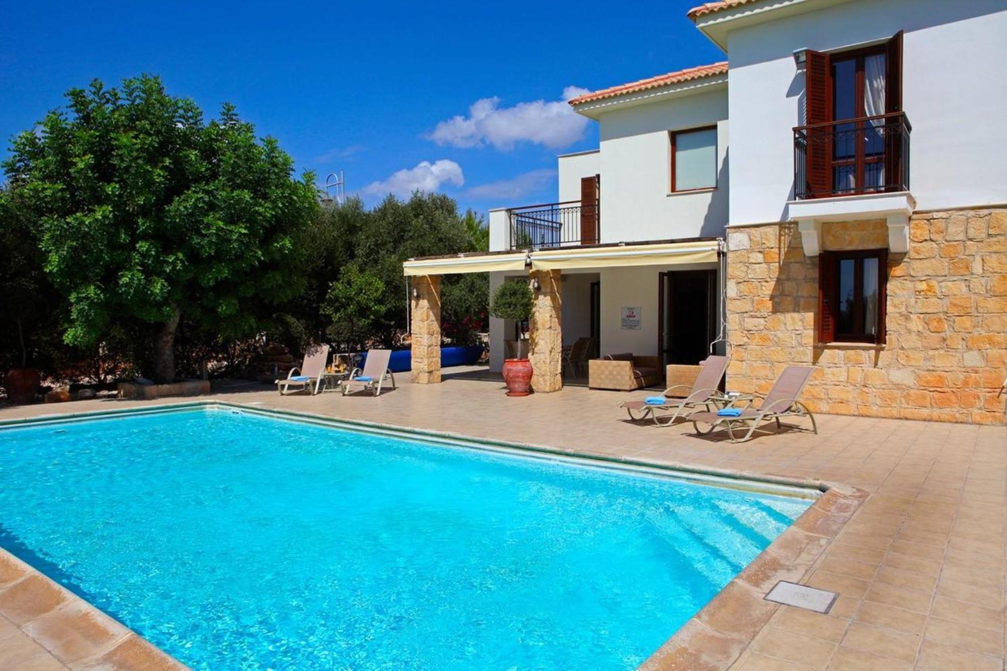 Aphrodite Hills Superior Superior 0085 Air Conditioning 3 Bedrooms Villa *
