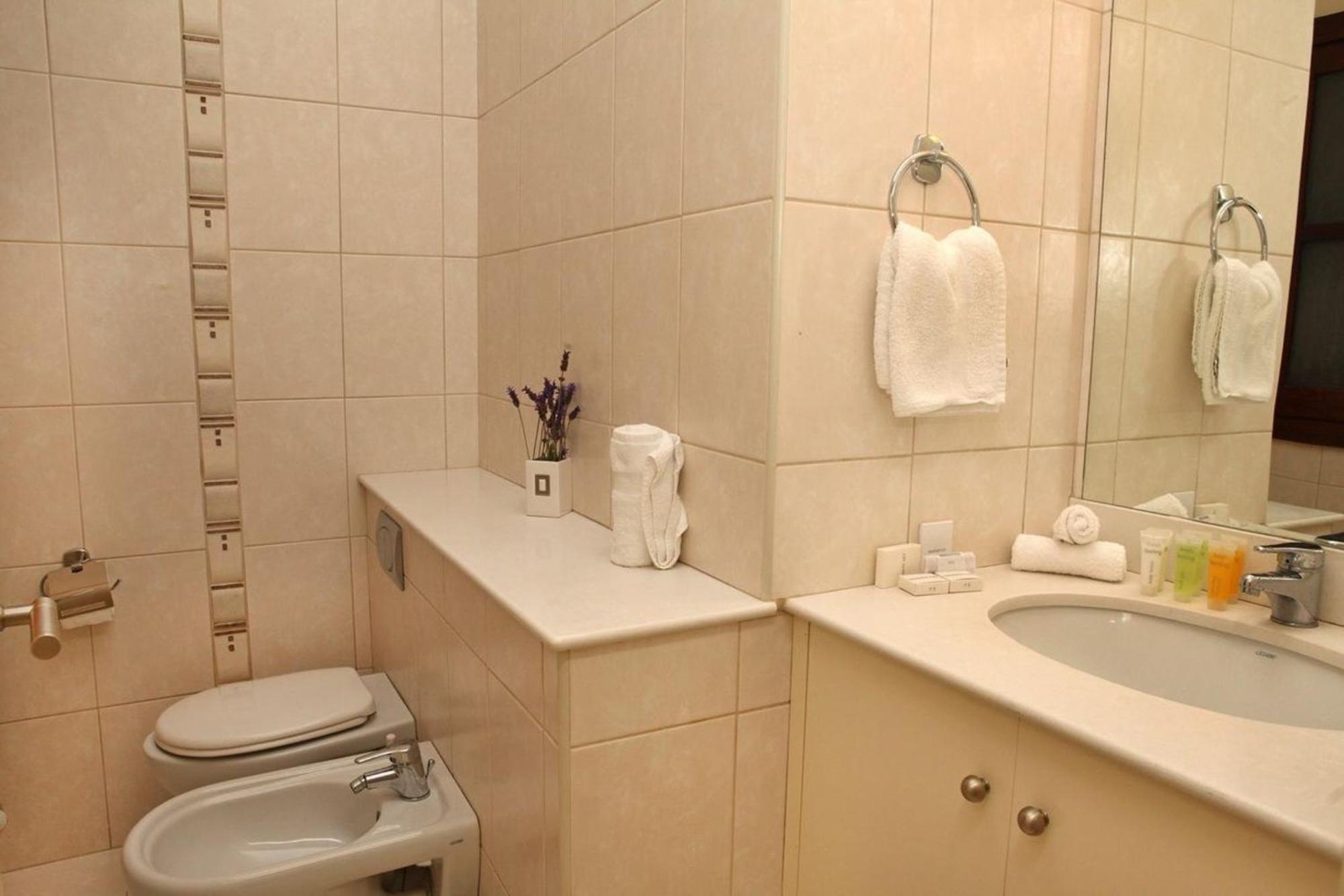 Aphrodite Hills Superior Superior 0066 Air Conditioning 3 Bedrooms Paphos