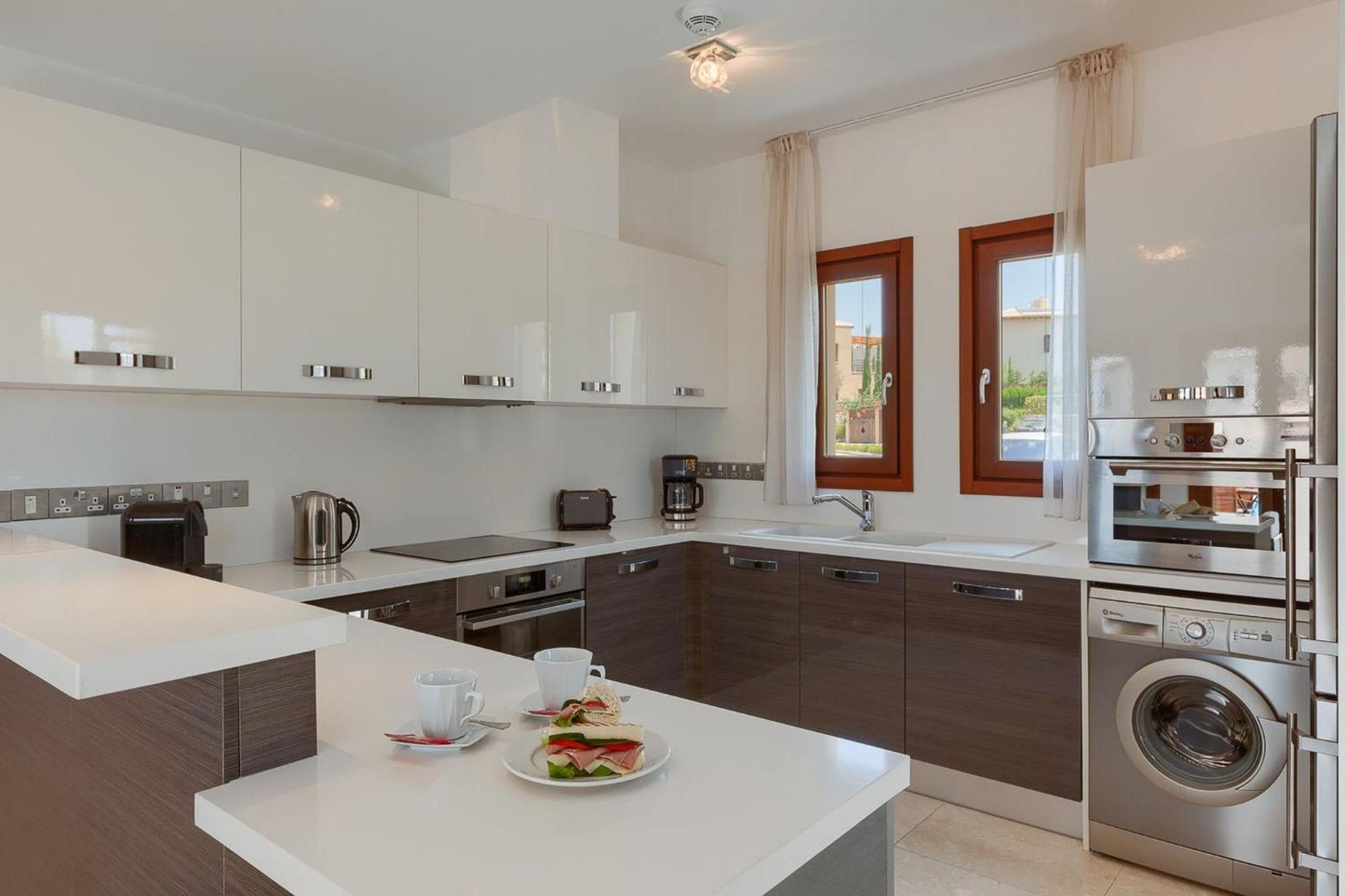 Aphrodite Hills Elite Elite Junior Aj06 Private Pool Hot Tub 2 Bedrooms Papho Villa