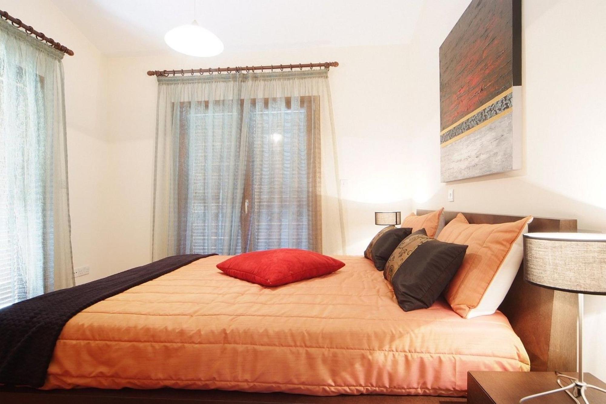 Aphrodite Hills Junior Junior J009 Air Conditioning Private Pool 3 Bedrooms P Villa *