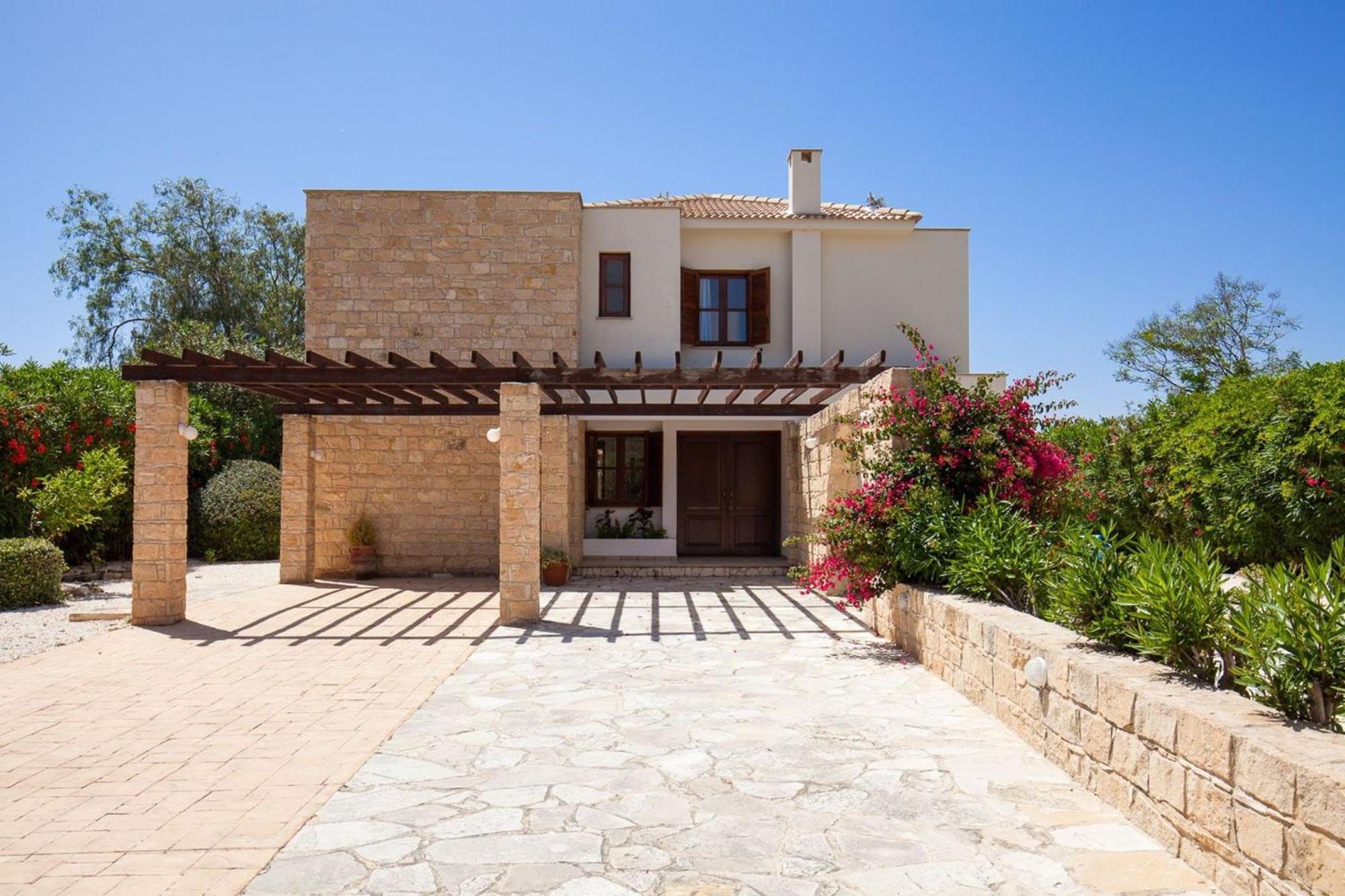 Aphrodite Hills Superior Superior 0065 Air Conditioning 2 Bedrooms Villa Paphos