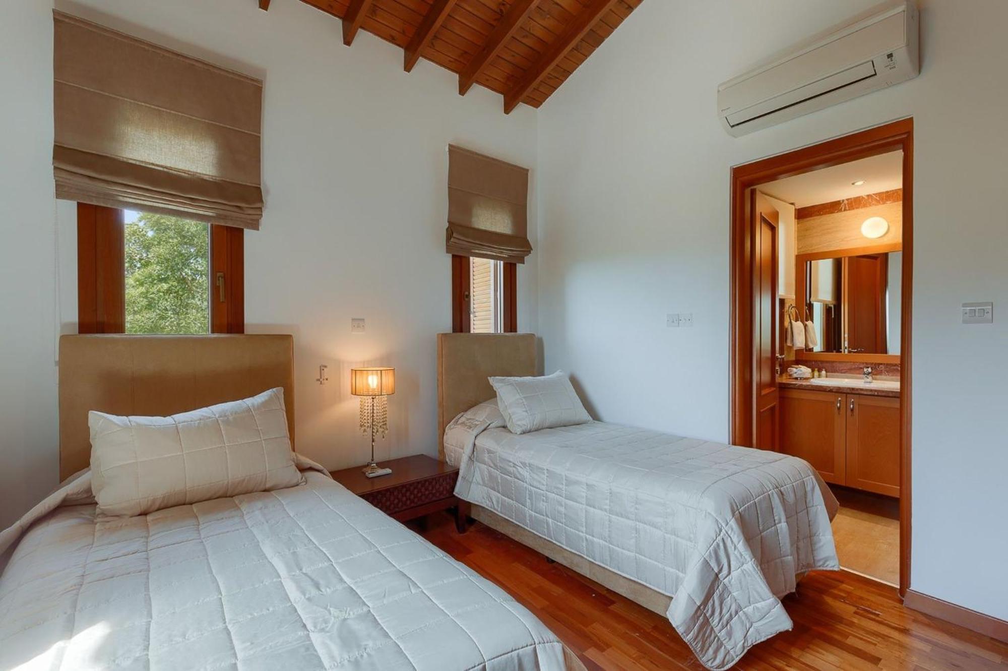 Aphrodite Hills Superior Superior 0135 Air Conditioning 5 Bedrooms Paphos
