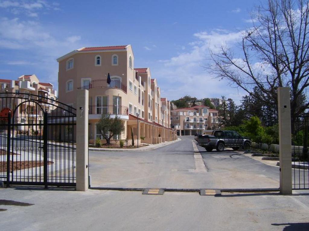 Pafilia Garden Apartment *