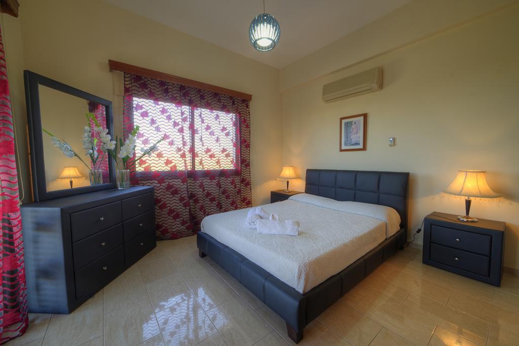 Villa Paradise *