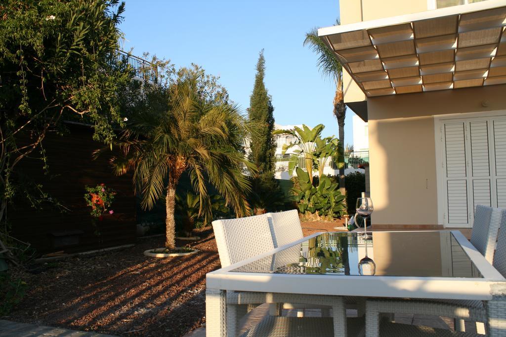 Athina Villa