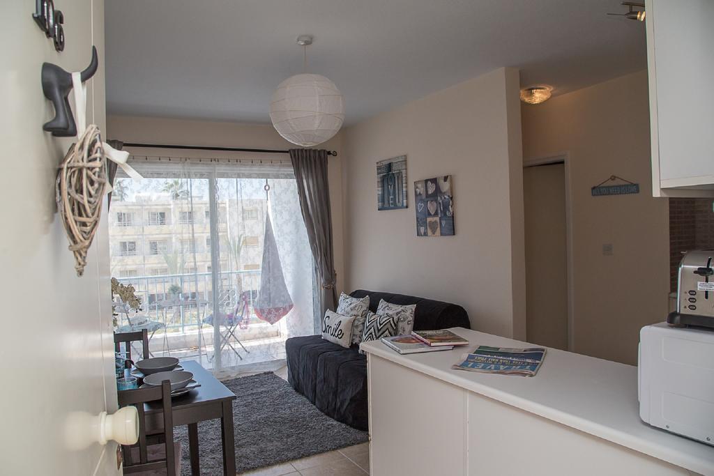 Paphos Love Hut Apartment Apartment