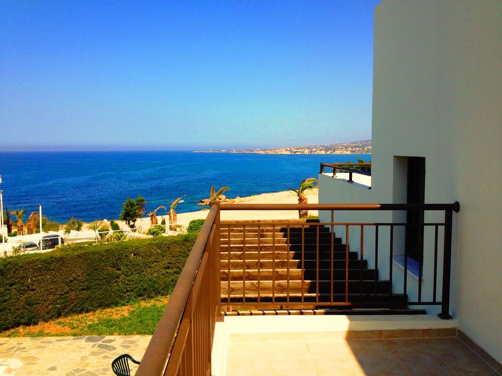 Aura Holiday Villas Paphos