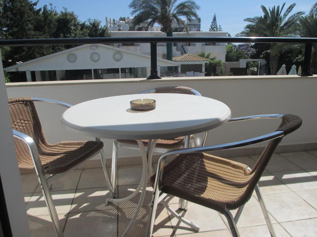 Aparthotel Andries 3*