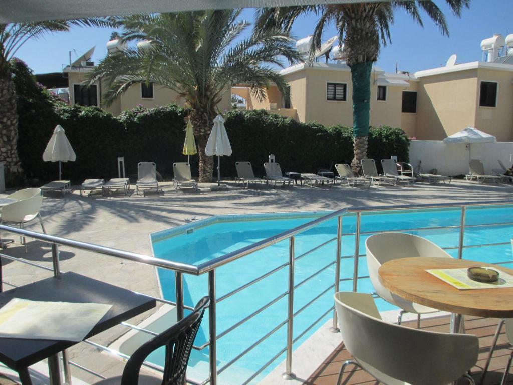 Aparthotel Andries 3*