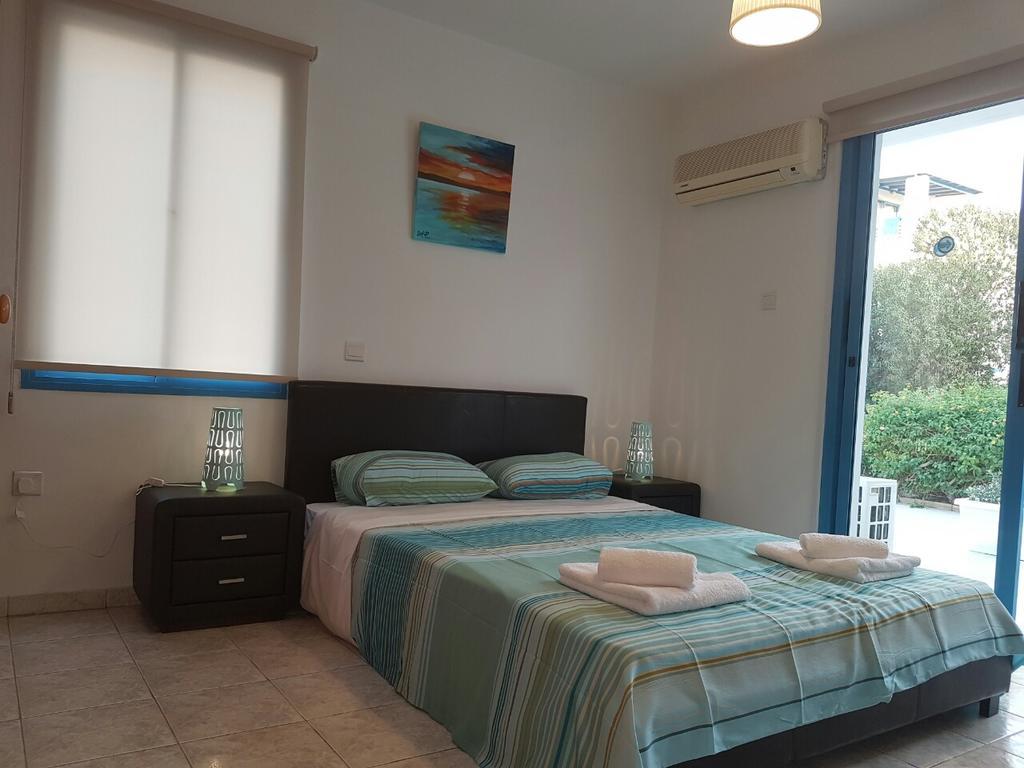 Ocean Blue Apartment