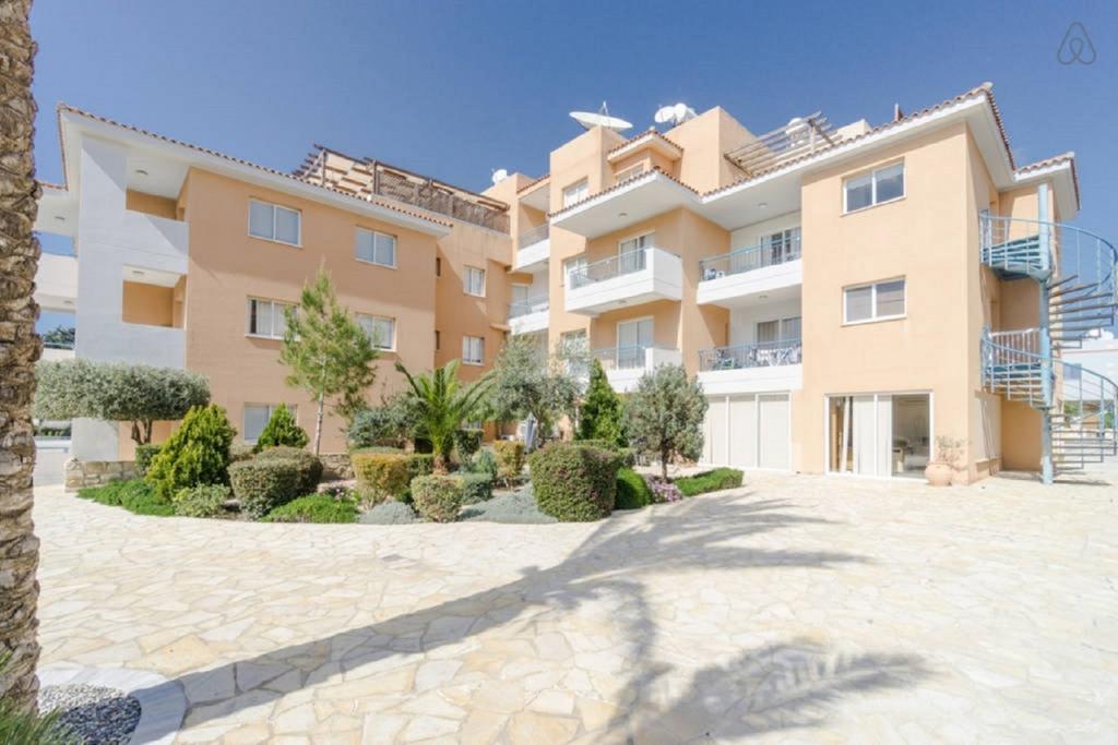 Apartment Pafilia Garden