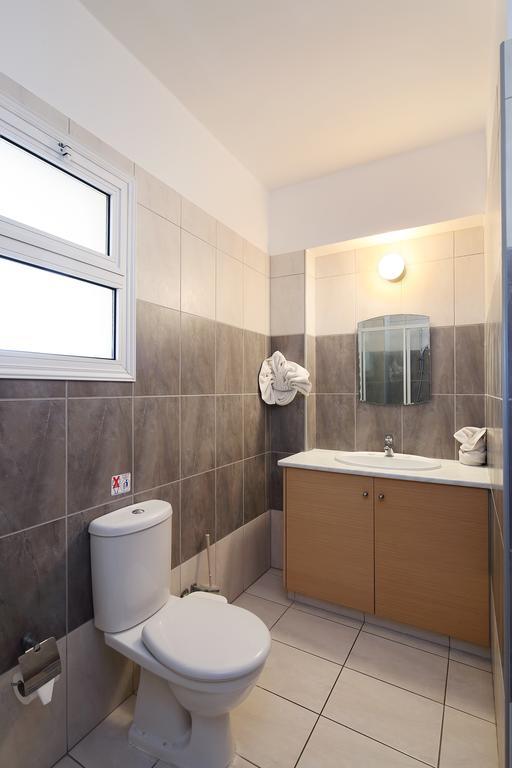 Apartment Adamou Gardens Paphos