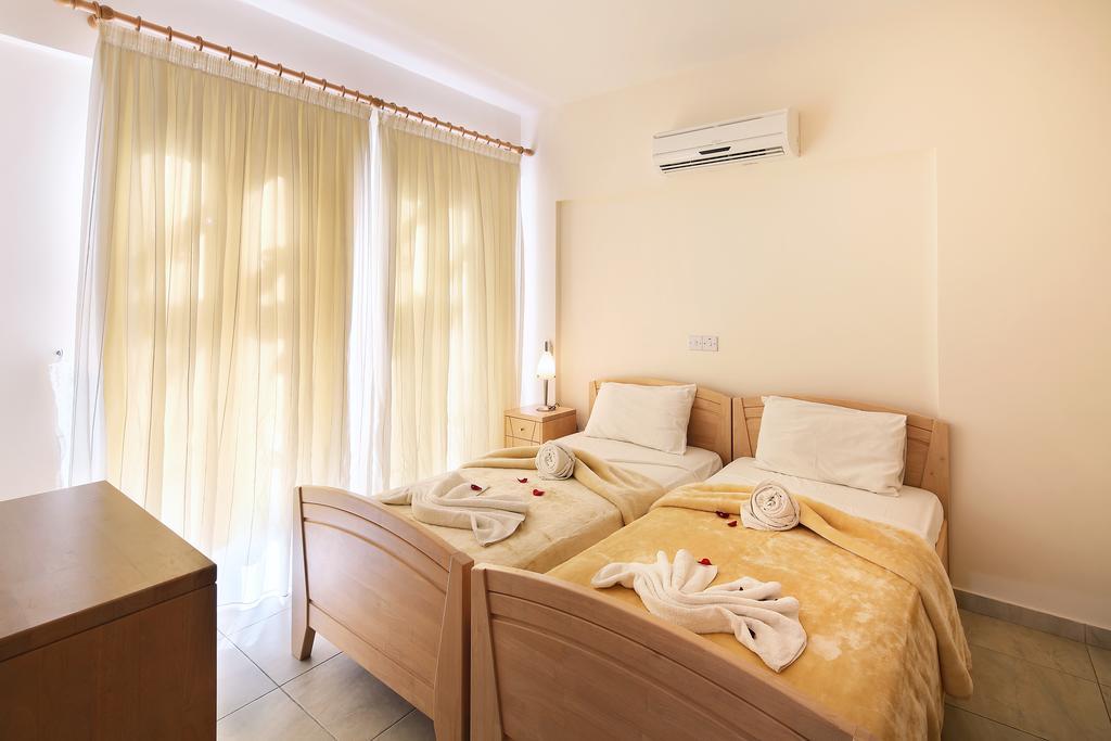 Adamou Gardens * Paphos