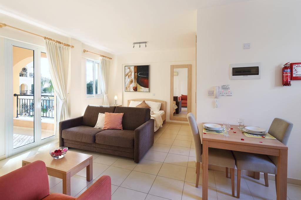 Apartment Adamou Gardens Paphos