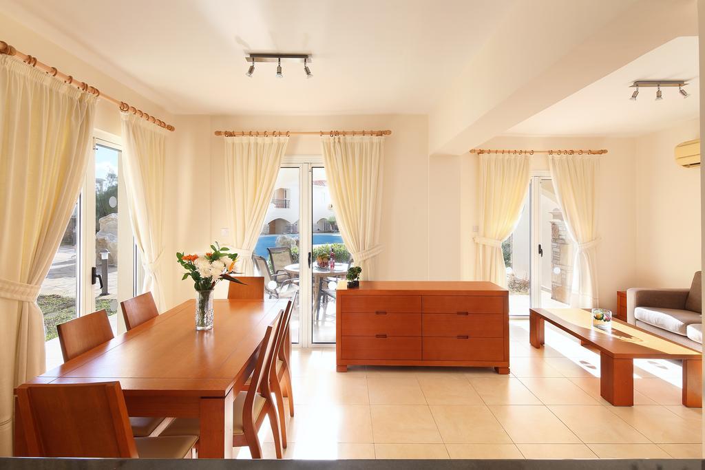 Apartment Adamou Gardens Paphos