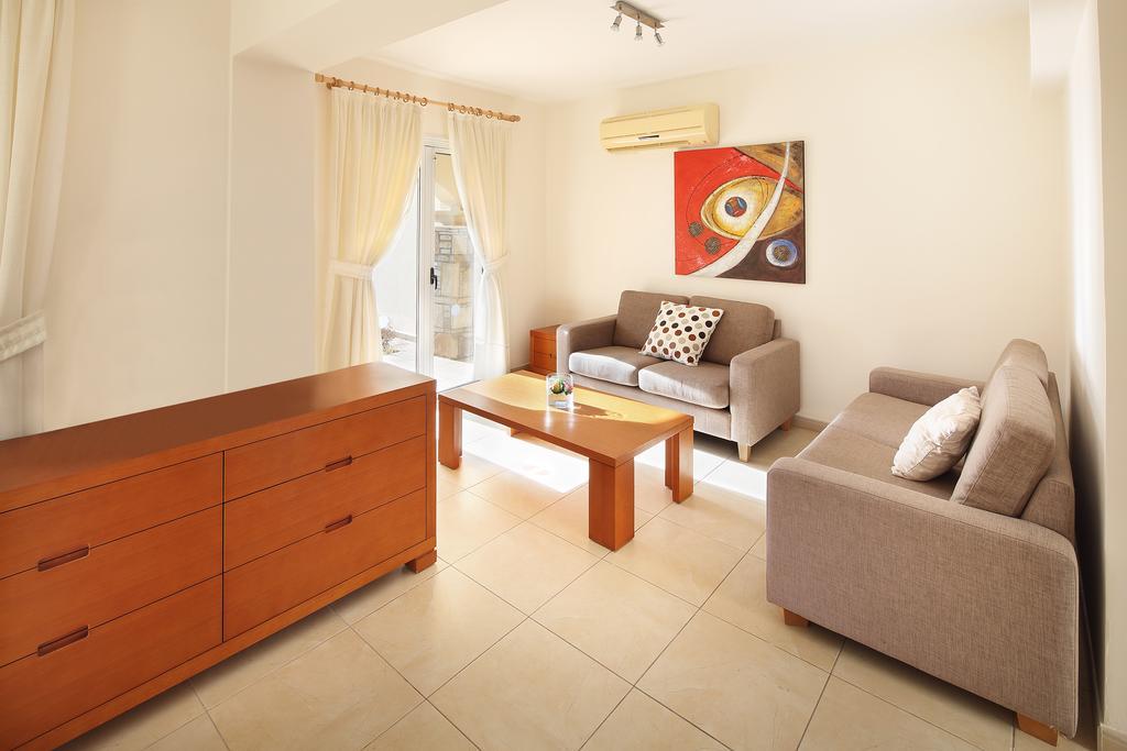 Apartment Adamou Gardens