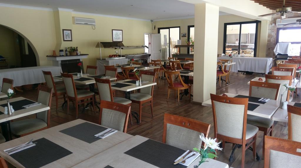 Panareti Aparthotel 3*
