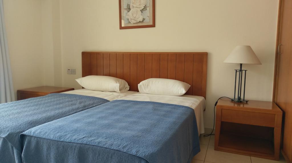 Panareti Aparthotel Paphos