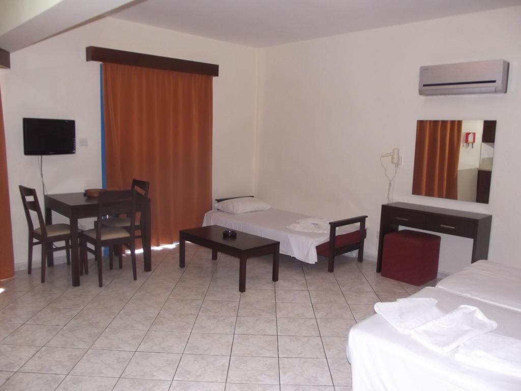 Kefalonitis Aparthotel Paphos