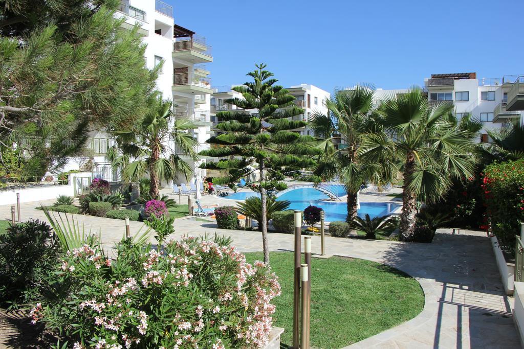 Danaos Pool View Apartment Paphos