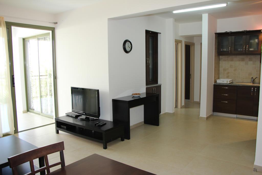 Danaos Pool View Apartment *