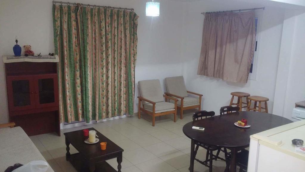 Koulla's Court Apartamento