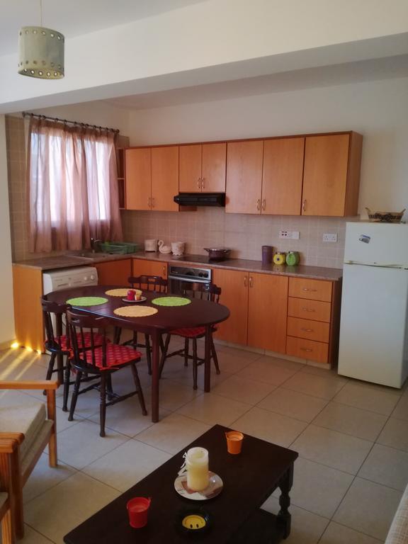 Koulla's Court Apartamento Paphos