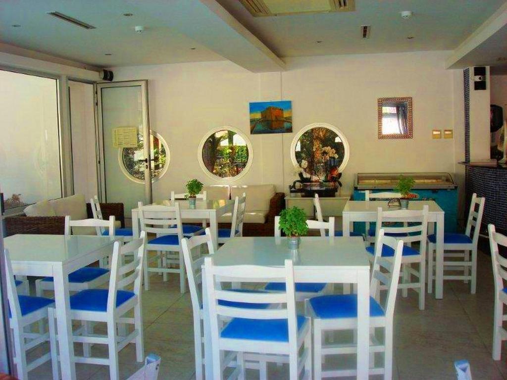 Andries Aparthotel Paphos