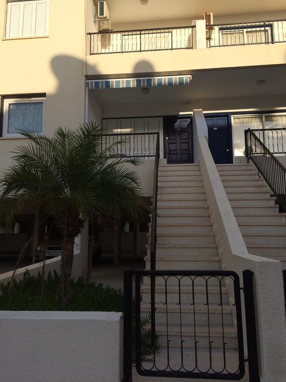 Lighthouse Beach Apartment Paphos