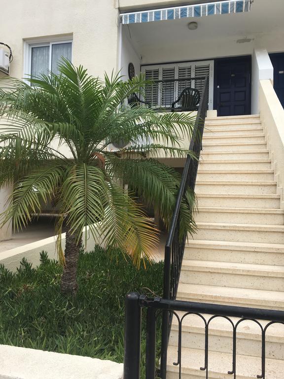 Lighthouse Beach Apartment * Paphos