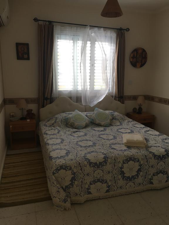 Lighthouse Beach Apartment * Paphos