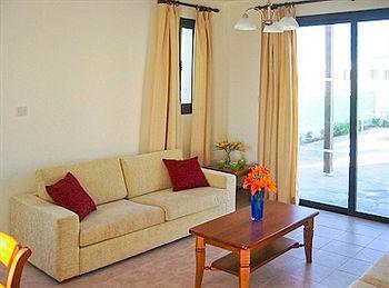 Aura Holiday Villas Pousada