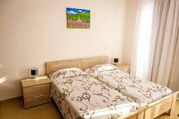 New Day Aparthotel 3*
