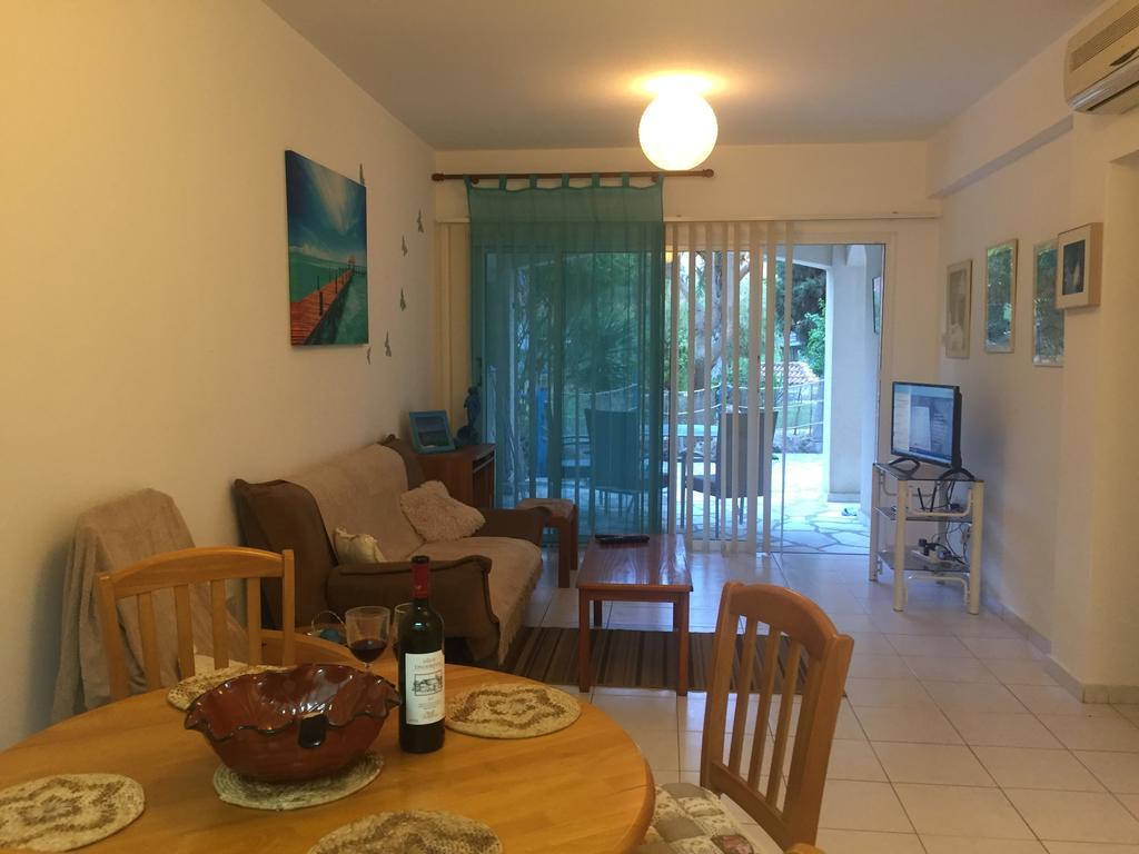 Apartment Paradise Gardens 