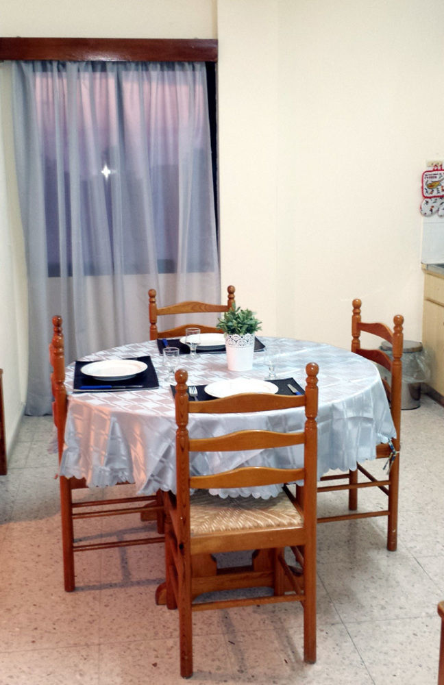 Angela Aparthotel 3*