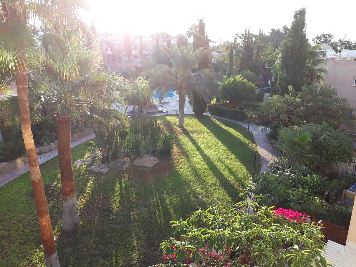 Paradise Gardens Apartment *