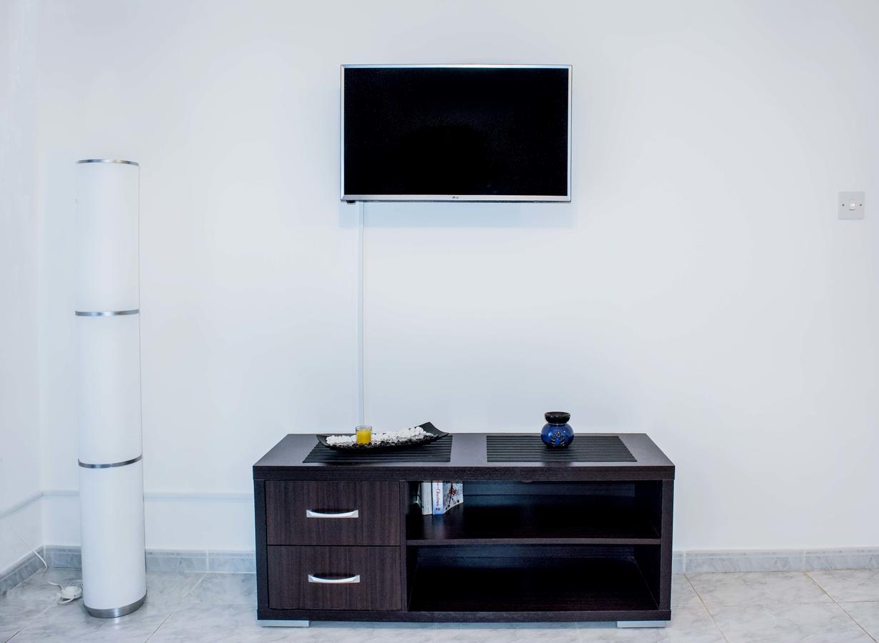Pafia 3 Apartment