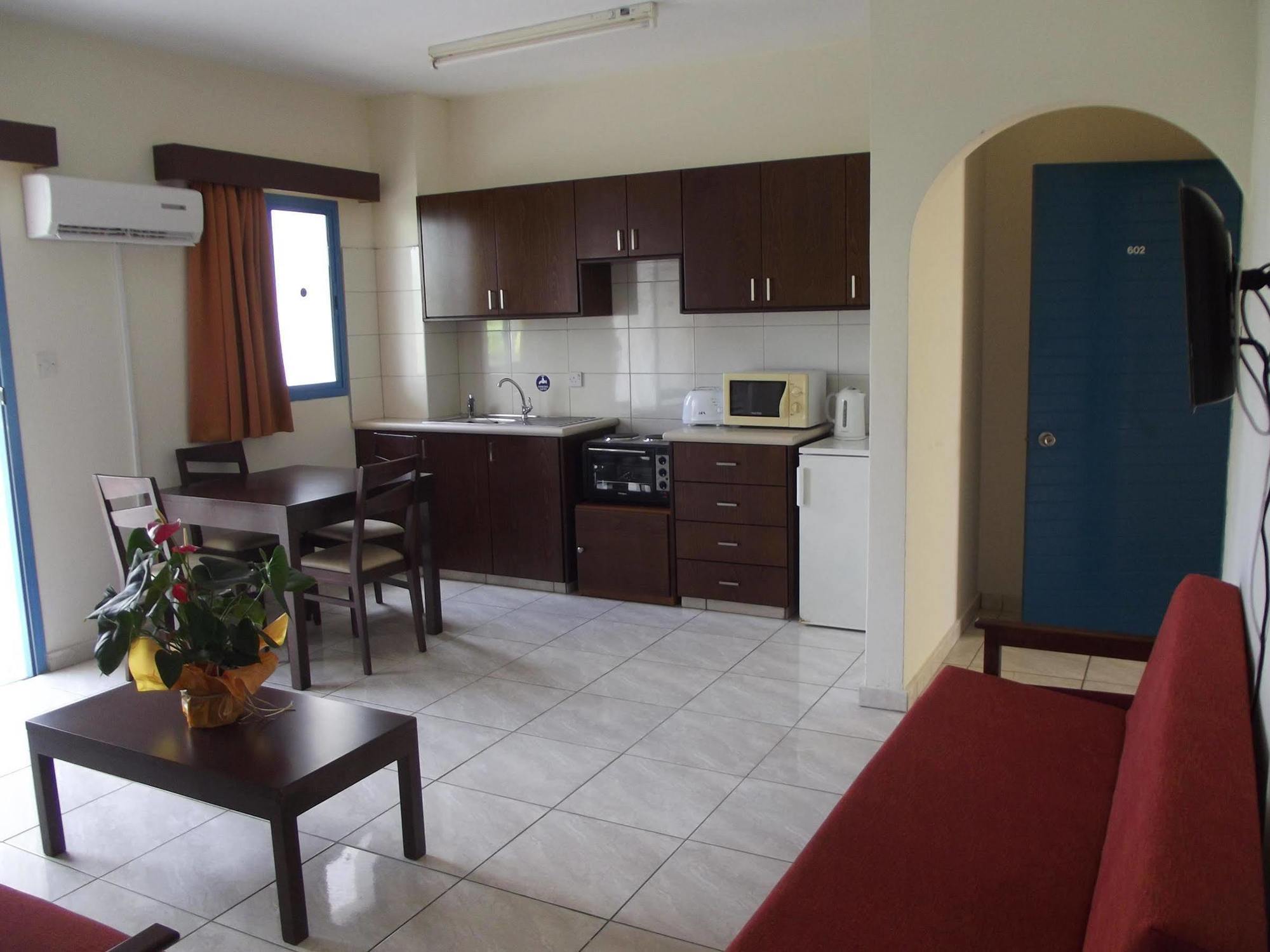 Kefalonitis Aparthotel 3*