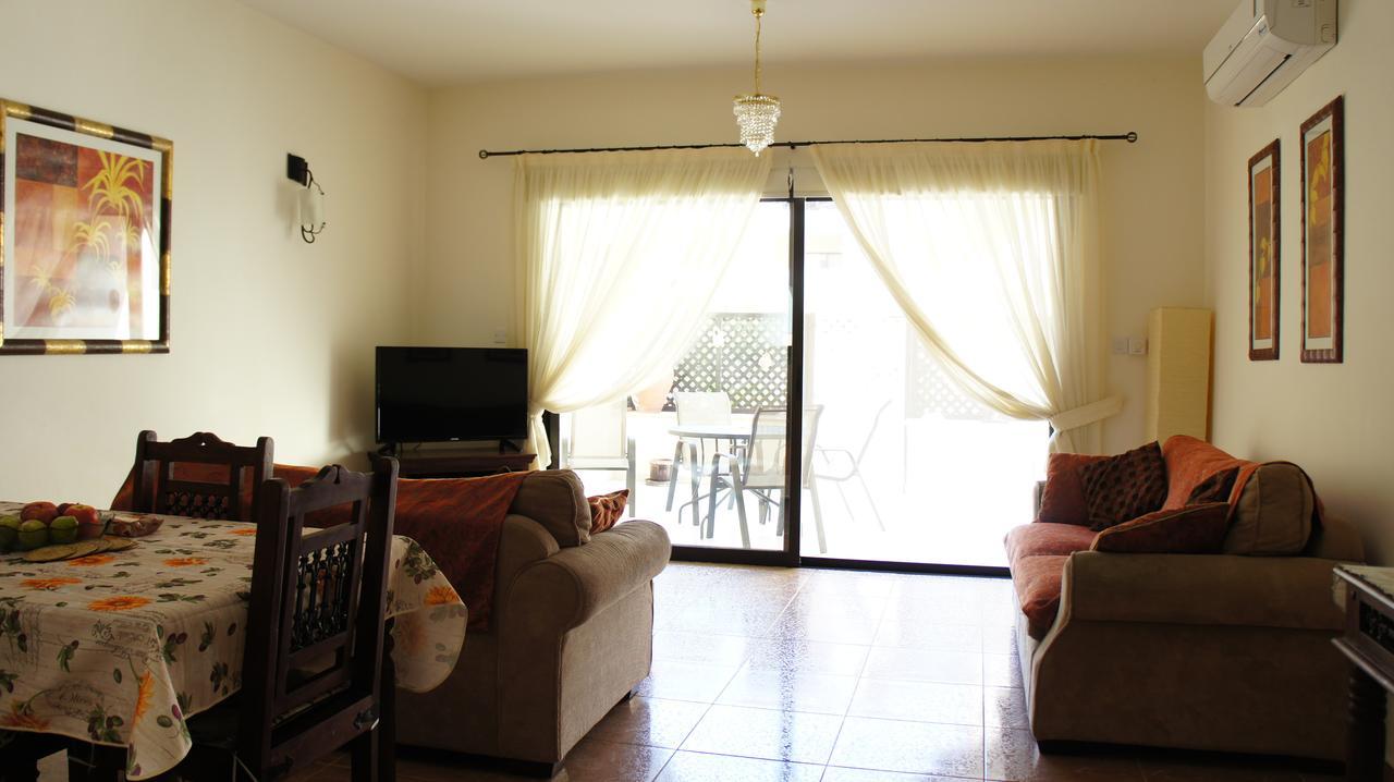 Townhouse Queens Gardens * Paphos