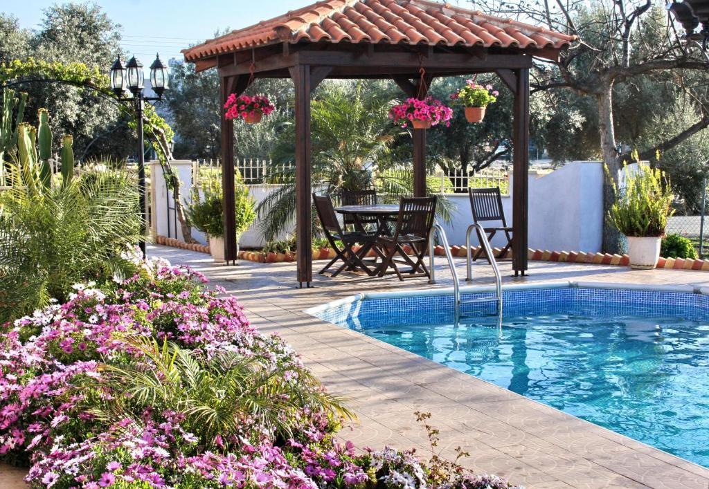 Paradise Villa *