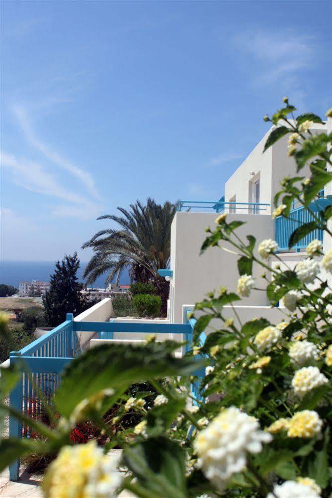 Sunny Hill Aparthotel 3*