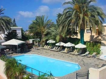 Aparthotel Andries 3*