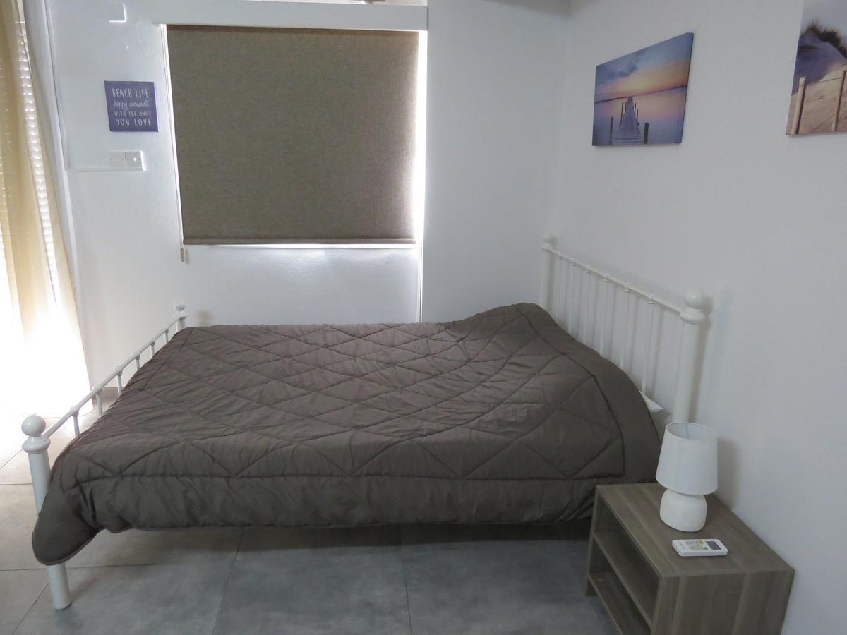 Adonis Apartment