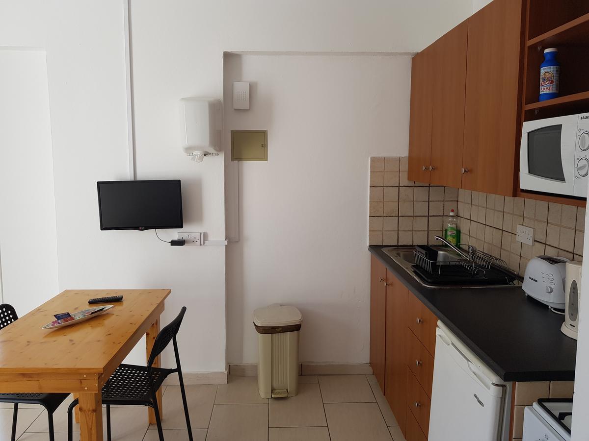 Valentinos Court Apartamento Paphos