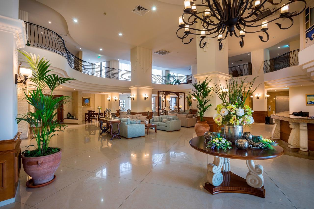 Hotel Aquamare & 4*